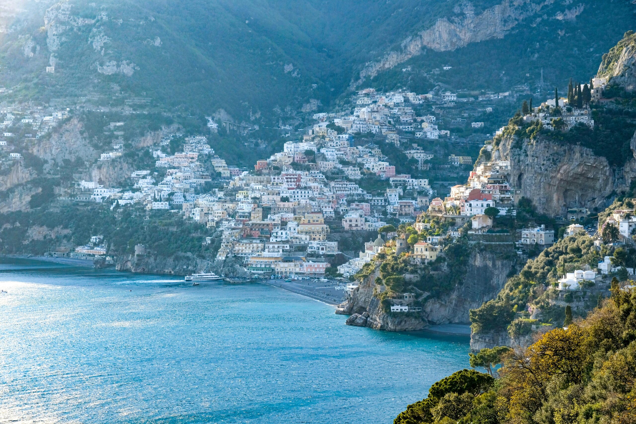 Una foto di Amalfi sulla Costiera Amalfitana