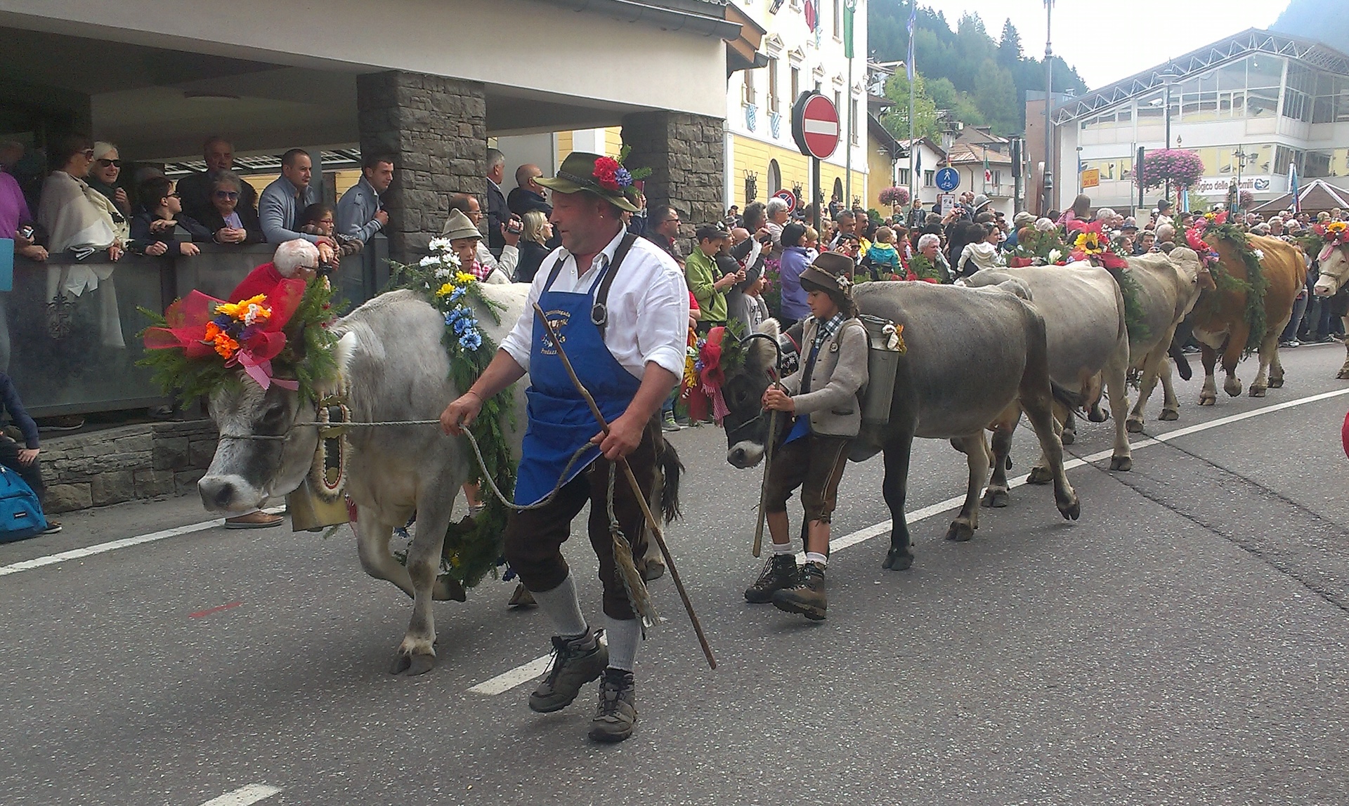Una delle principale feste tradizionali di montagna, la desmontegada