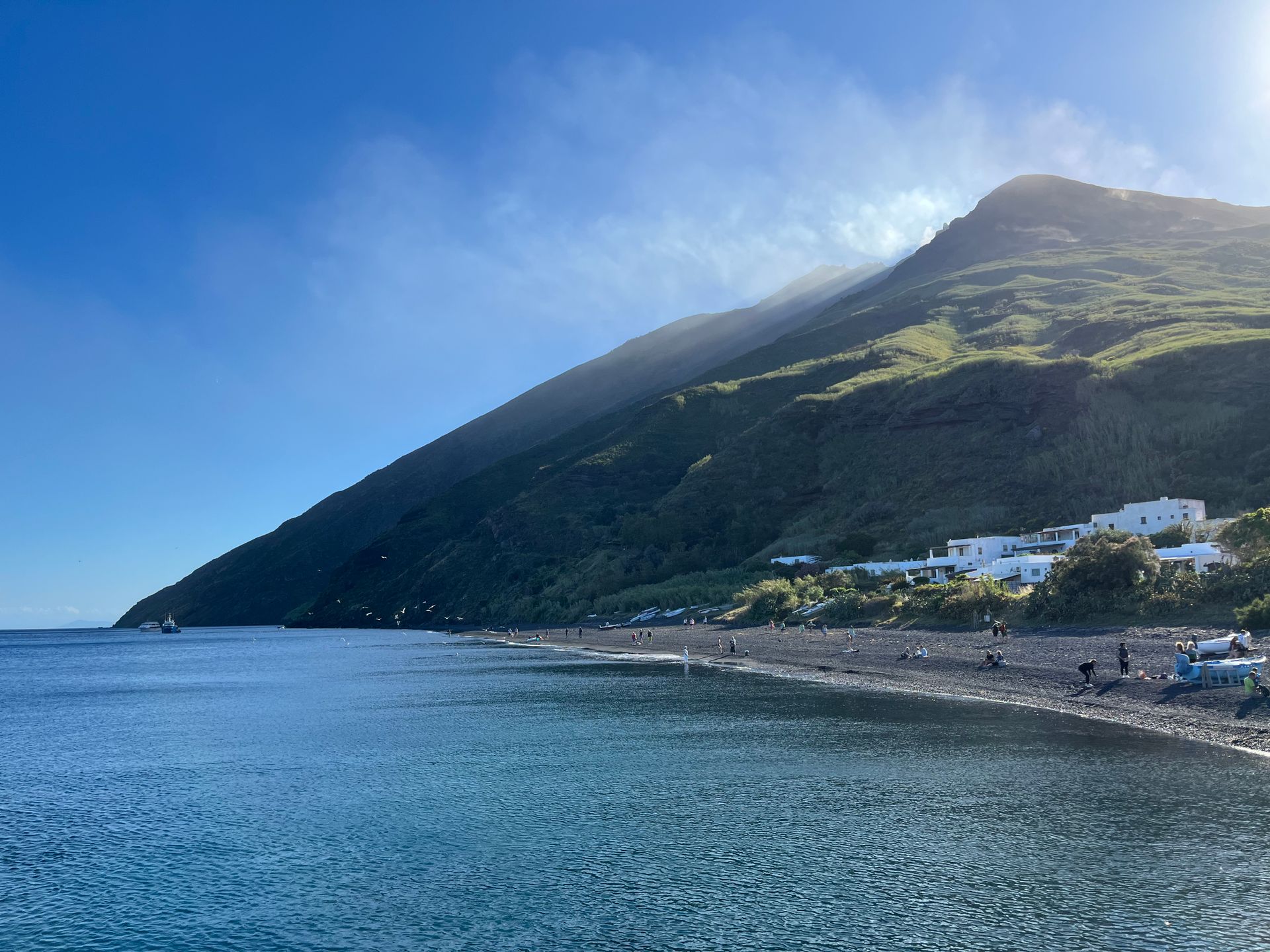 Vista su una spiaggia dell'isola di Stromboli